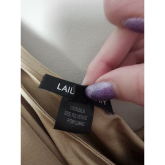 Laila Azhar One Shoulder Blouse Size Medium Gold Silk Sleeveless - Picture 3 of 7